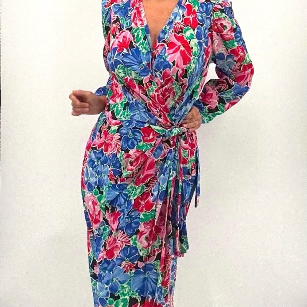Vintage 90’s Pat Argenti Floral Print Rayon Wrap Dress